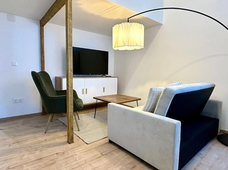 Chic 1Br Apartment - Directly Near Schoenbrunn Viena Exterior foto