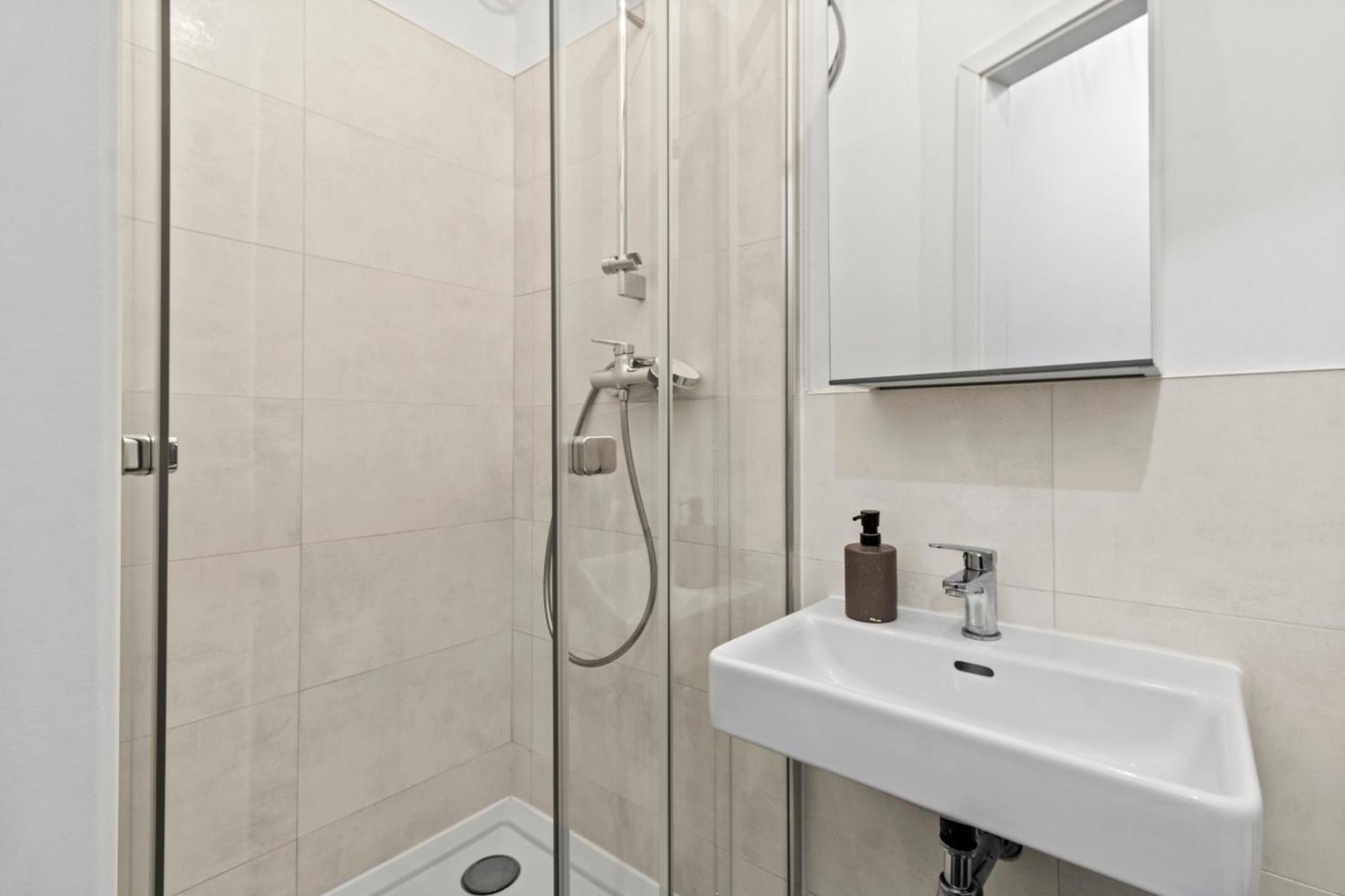 Chic 1Br Apartment - Directly Near Schoenbrunn Viena Exterior foto